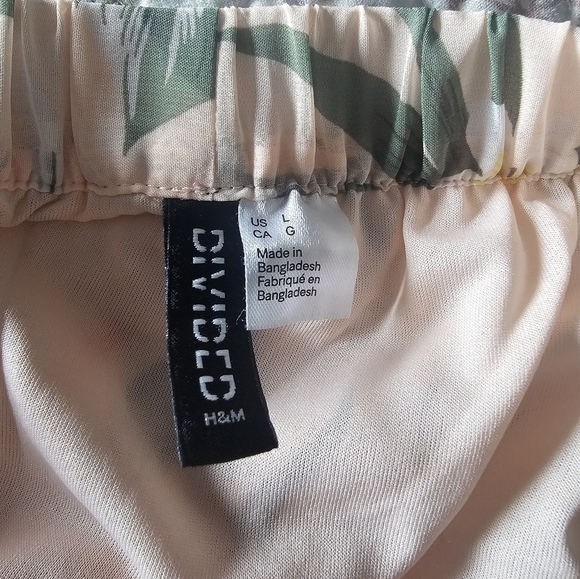 H&M Divided Floral Midi Skirt – Tropical Print, Size Large - Picture 9 of 11